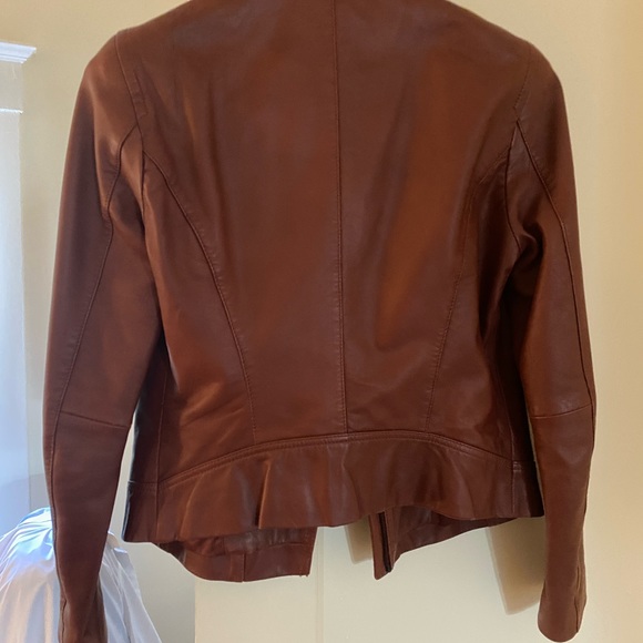 Leather jacket in EUC - Picture 5 of 5